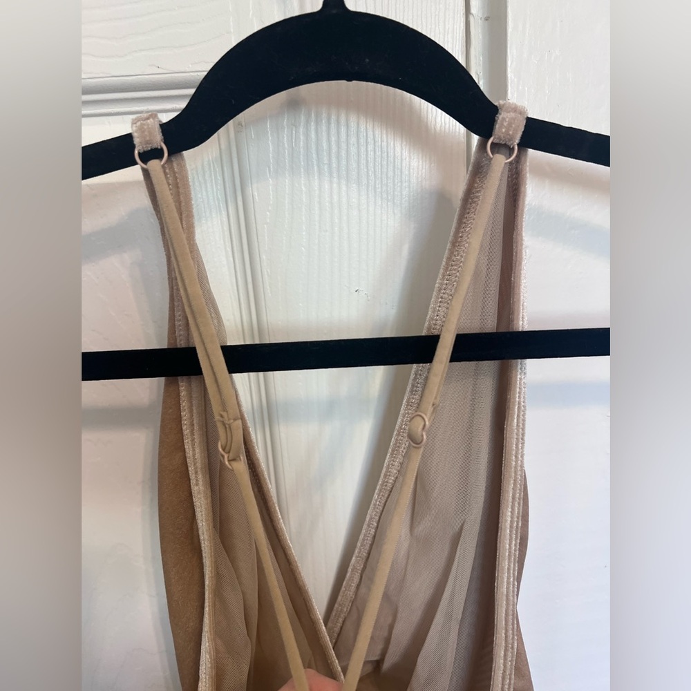 Shimmering Tan Bodysuit - Picture 4 of 5